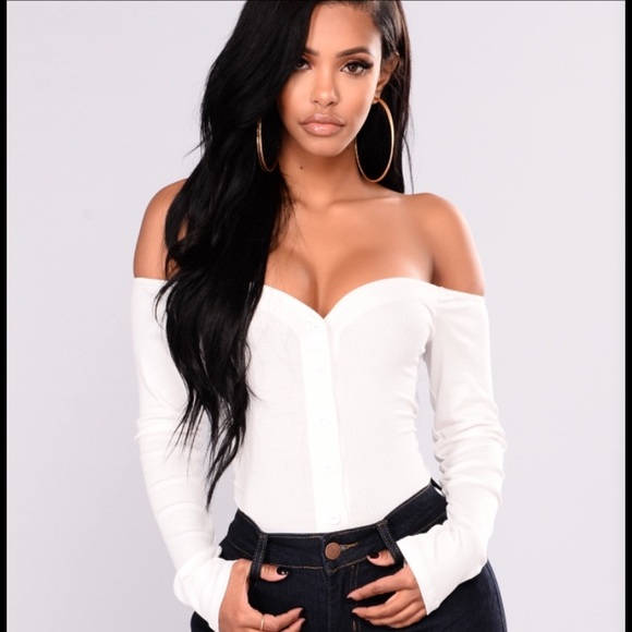 White Off the shoulder bodysuit - Picture 2 of 3